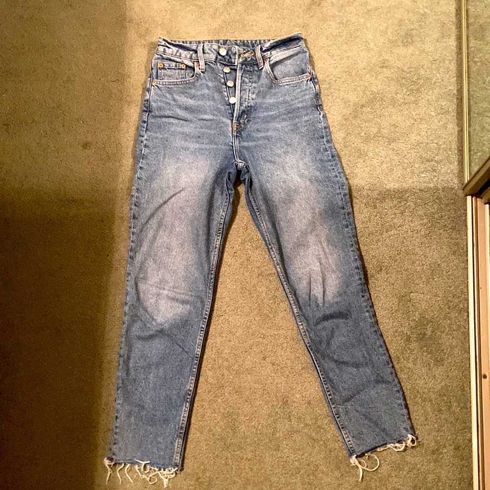 High-waisted Jeans